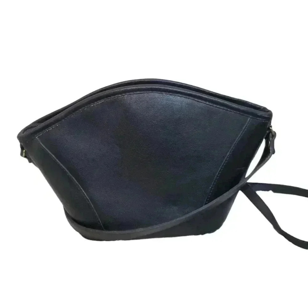 LE Voar Animal hair and natural leather Crossbody vintage bag - Picture 2 of 8